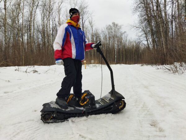 Electric moto snowboard_Electric snowboard_electric powerboard_electric snowmobile_electric snowscooter_electric snowbike_2